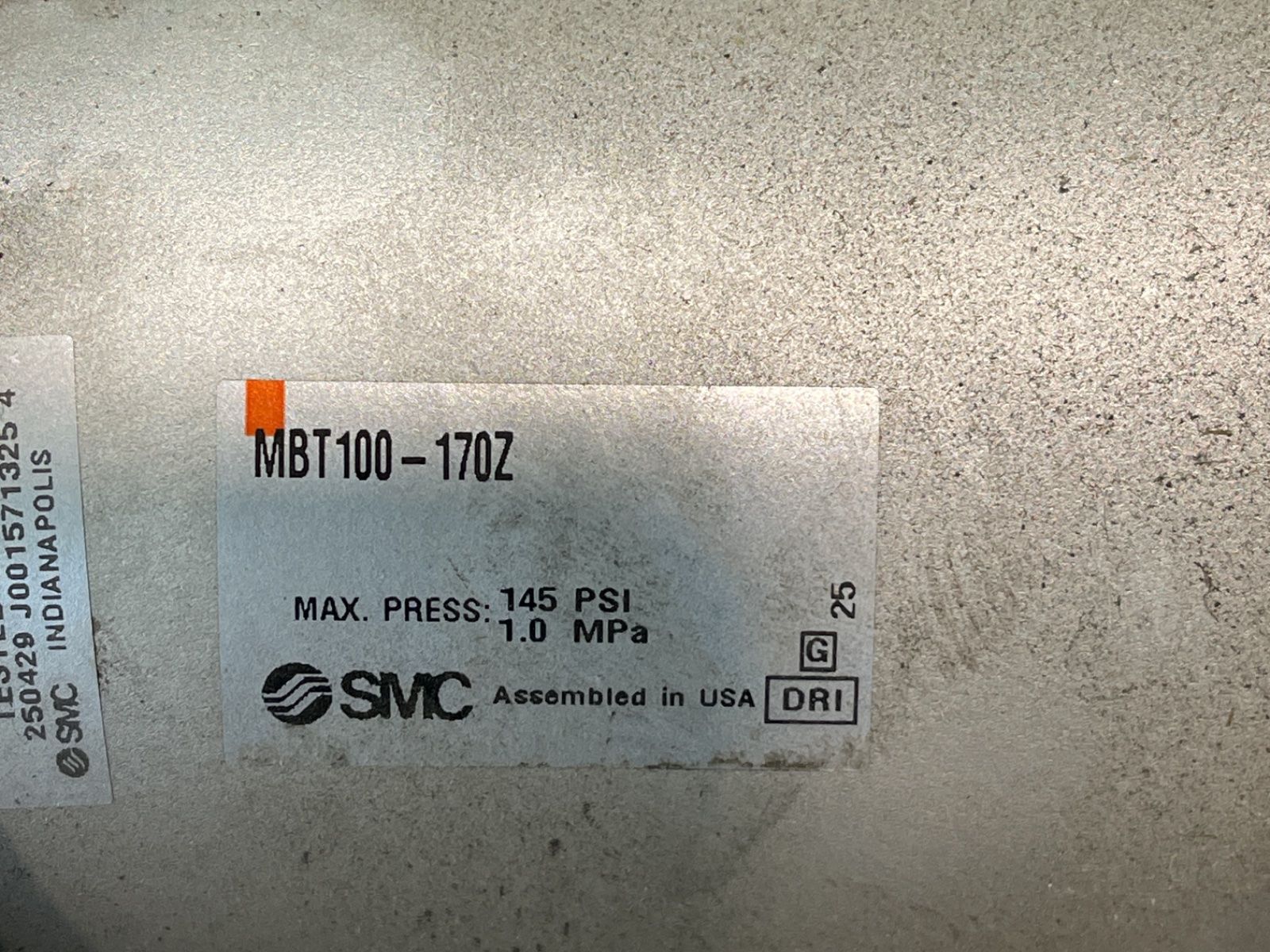 Smc 145 Psi Pneumatic Cylinder - Mbt100-170z