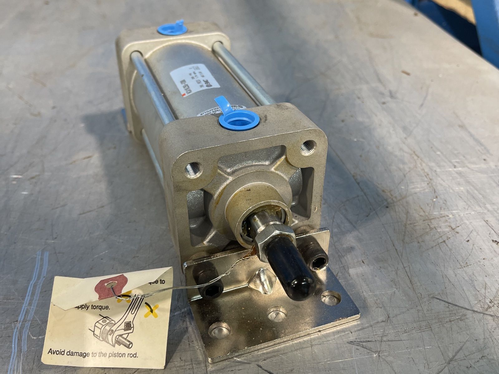 Smc 250 Psi Pneumatic Tie Rod Cylinder - Nca1kl250-0300