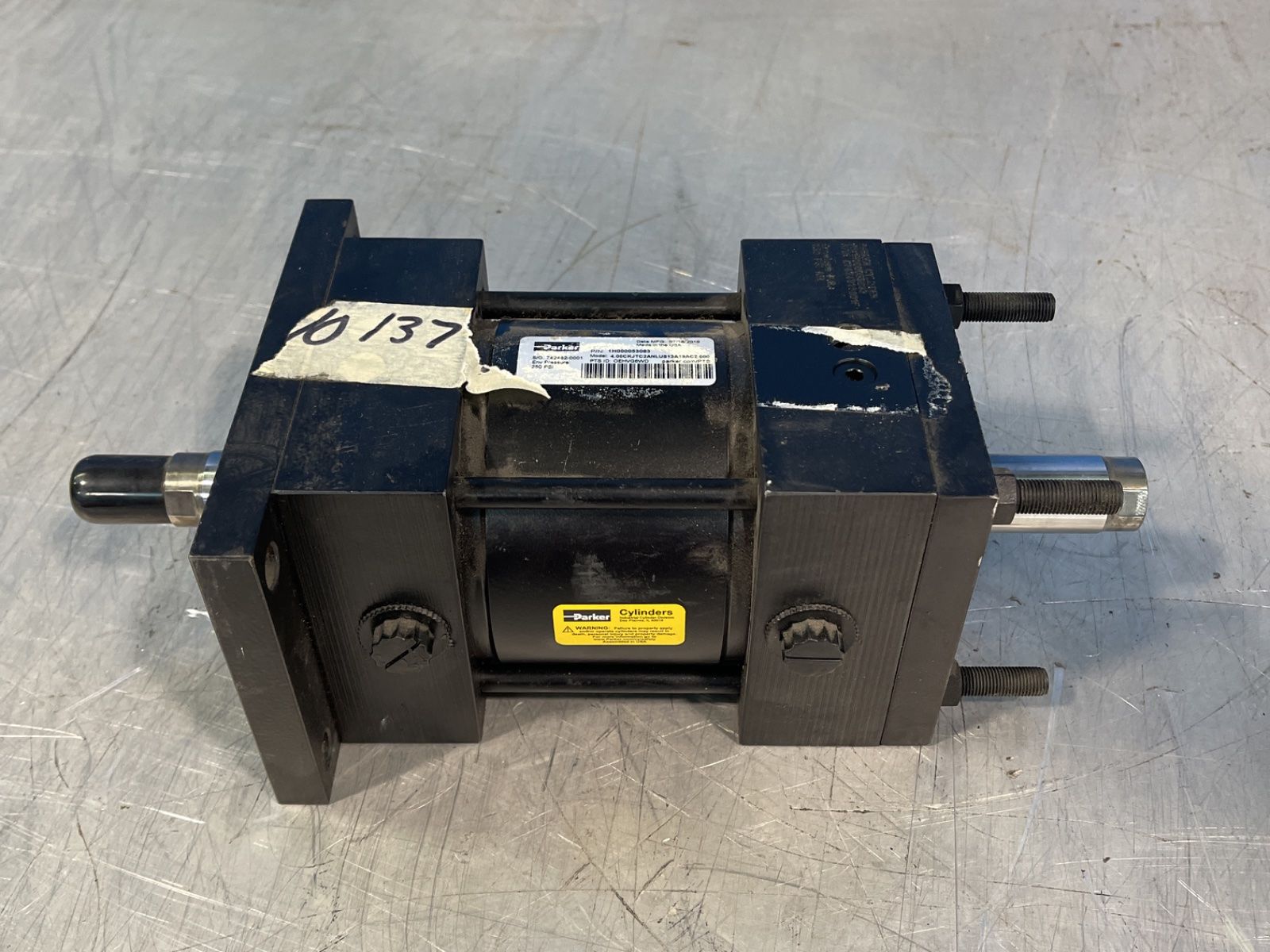 Parker 250 Psi Pneumatic Cylinder - 4.00ckjtc2anlus13a19ac2.000