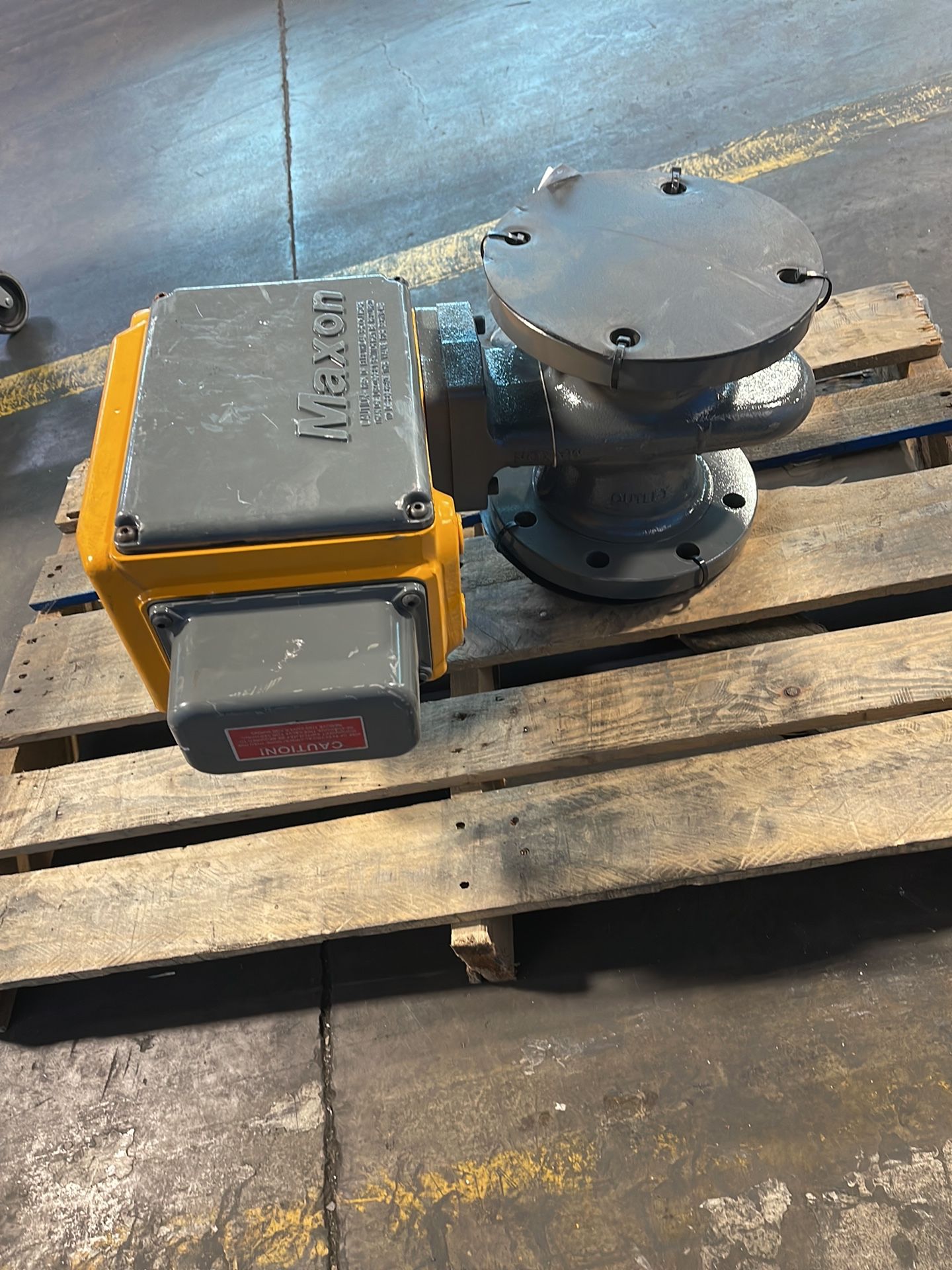 Maxon 40 Psi Normally Closed Shut-off Natural Gas Valve - 400cma11-ba11-bb21a0