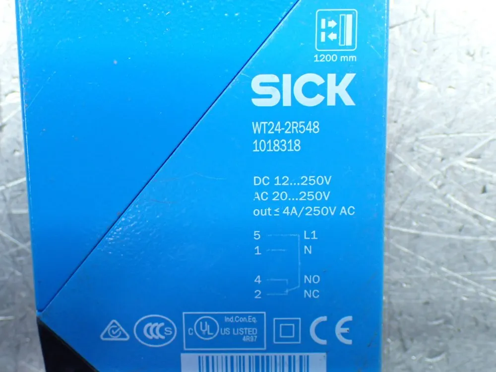 Sick Compact Photoelectric Proximity Sensor - Wt24-2r548