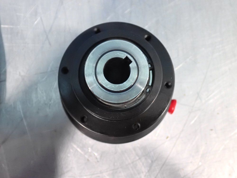 Nexen 120 Psi, 0.625 Shaft Diameter Tooth Conveyor Clutch With Bore And Pilot Mount - 5h20p