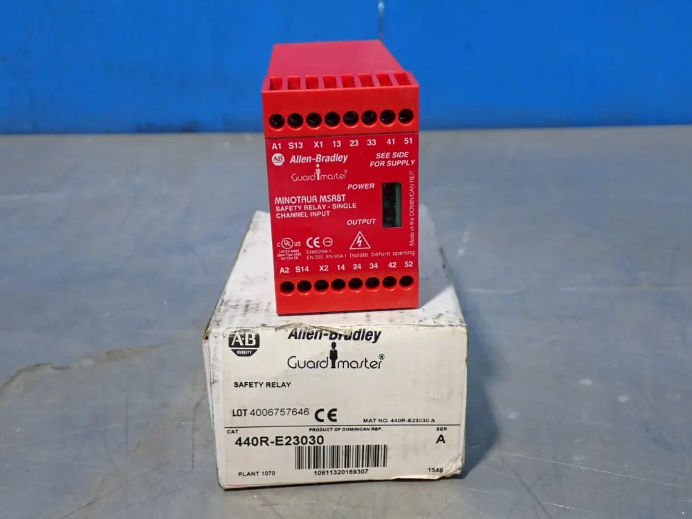 Allen-bradley Guardmaster Minotaur Msr8t Safety Relay Single Channel Input - 440r-e23030