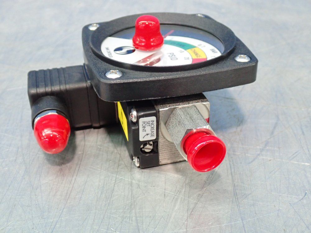Omni Controls 6000 Psi Differential Pressure Switch Gauge - 120-0053