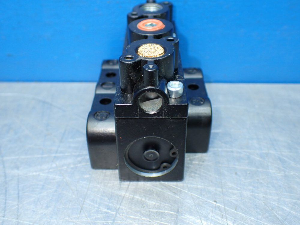 Ingersoll Rand Aro Alpha Four-way / Two-position Air Control Valve - A212ps