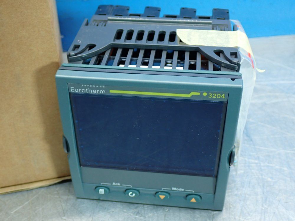 Eurotherm Temperature Controller - 3204