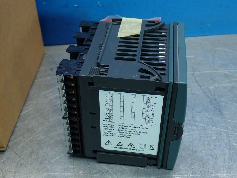 Eurotherm Temperature Controller - 3204