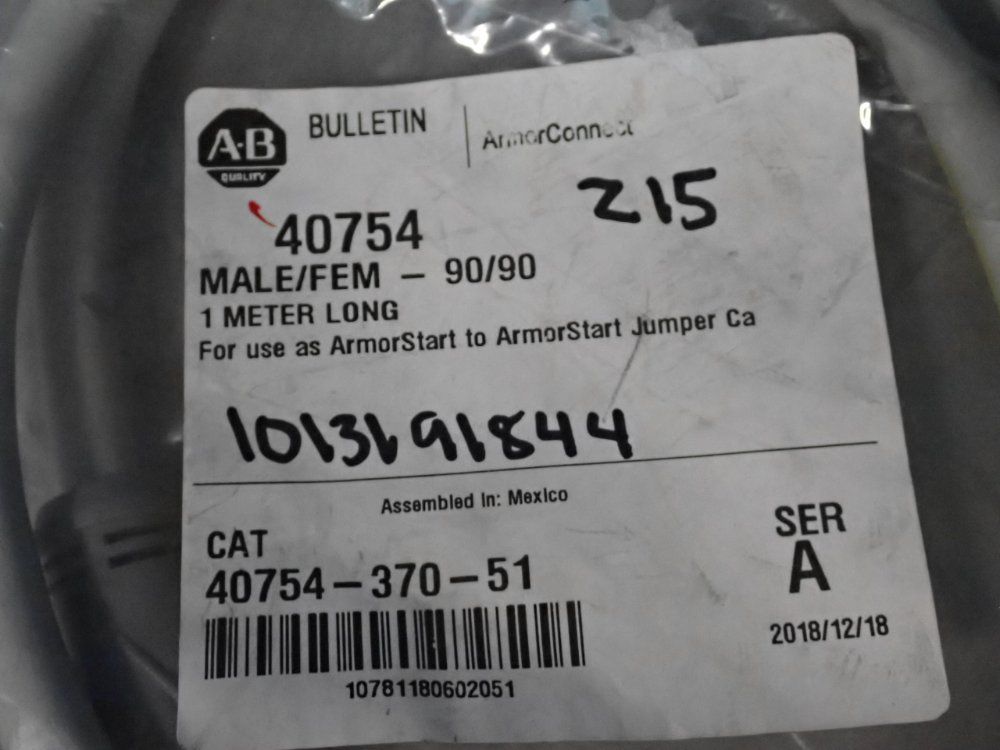 Allen Bradley 1 Meter Long Male/female Cable - 40754-370-51