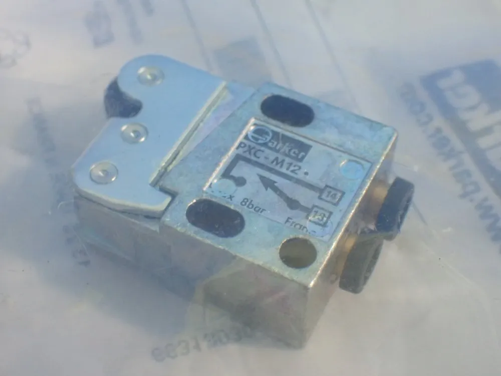 Parker Pneumatic Limit Switch - Pxc-m121