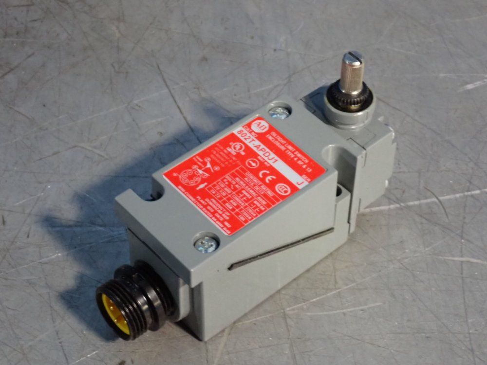 Allen Bradley 8 A, 600v Series J Limit Switch - 802t-apdj1