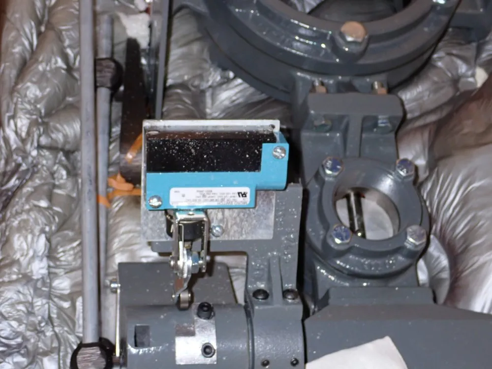Maxon 6 1/2" & 2" Actuator Valve - 906156