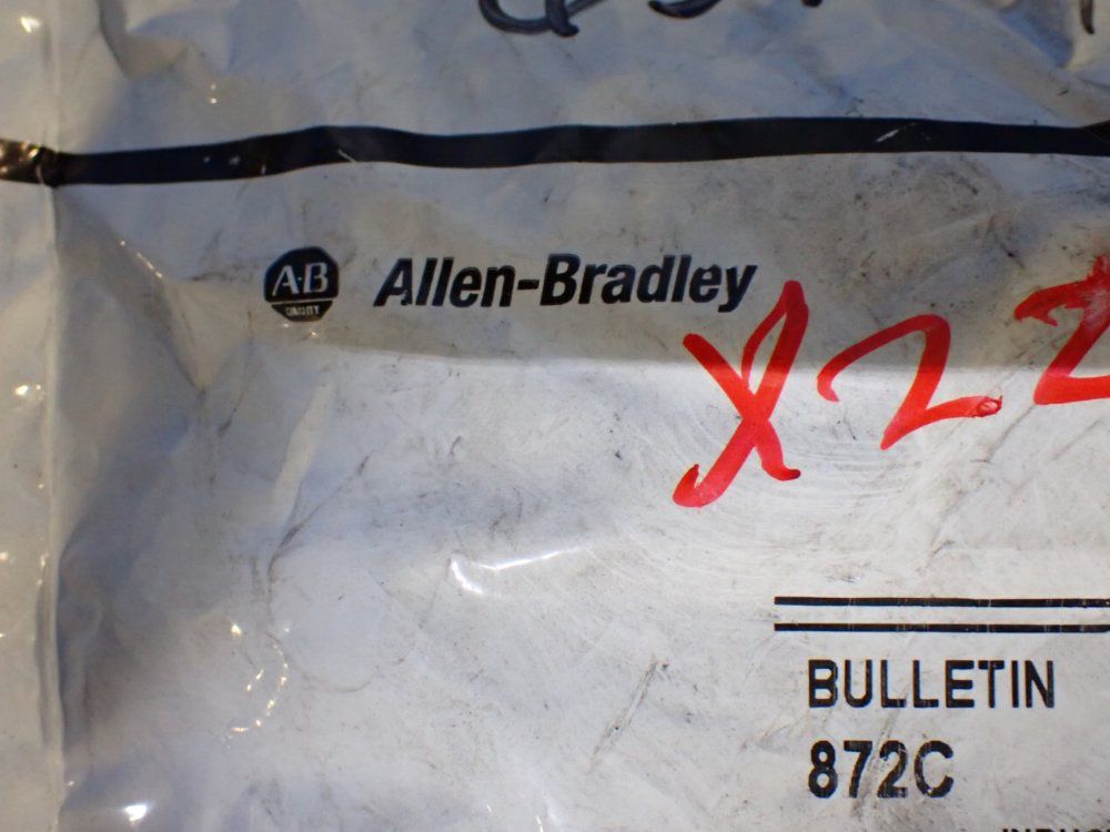 Allen-bradley 5mm Sensing Distance Inductive Proximity Sensor - 872c-dh5np18-e5