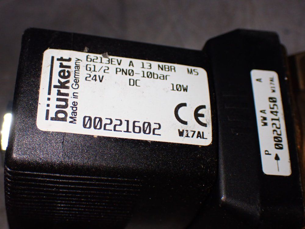 Burkert Pneumatic Solenoid Valve - 6213ev A 13 Nbr M5