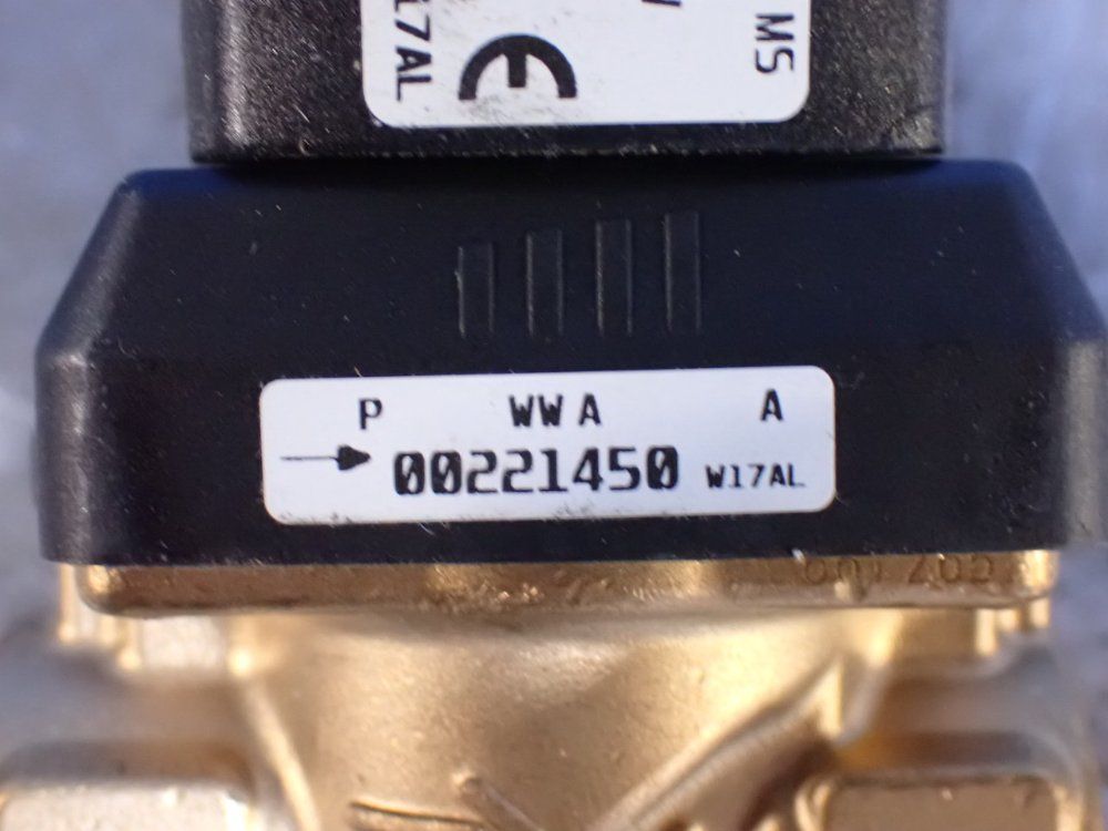 Burkert Pneumatic Solenoid Valve - 6213ev A 13 Nbr M5