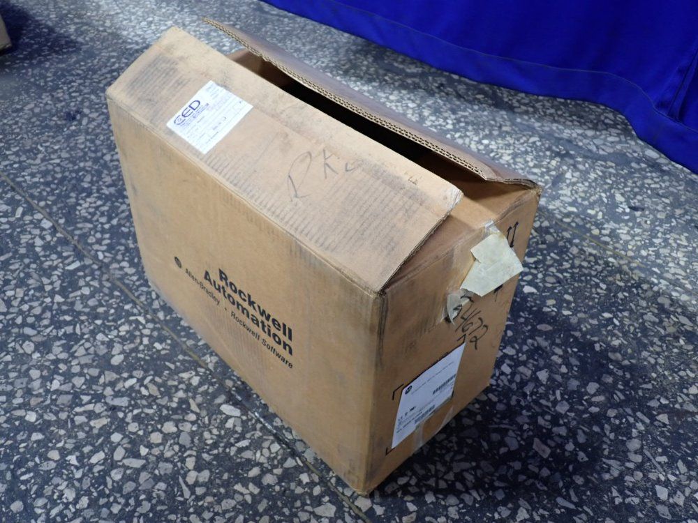 Allen-bradley 4000 Rpm Servo Motor - Mpl-b540k-mj74aa