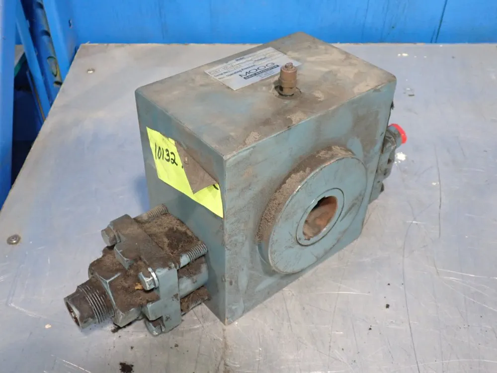 Moog 250psi Max, Roatation=100 Hydraulic Actuator - St67-100-aeb-es-ms1-rkhx-n