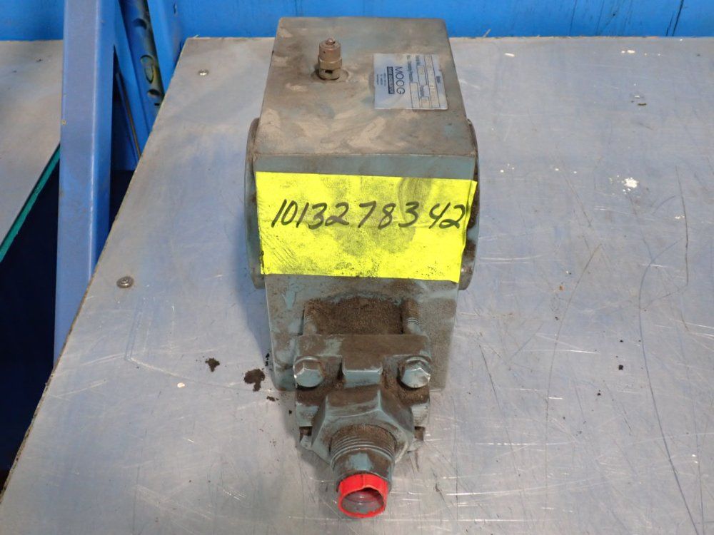 Moog 250psi Max, Roatation=100 Hydraulic Actuator - St67-100-aeb-es-ms1-rkhx-n
