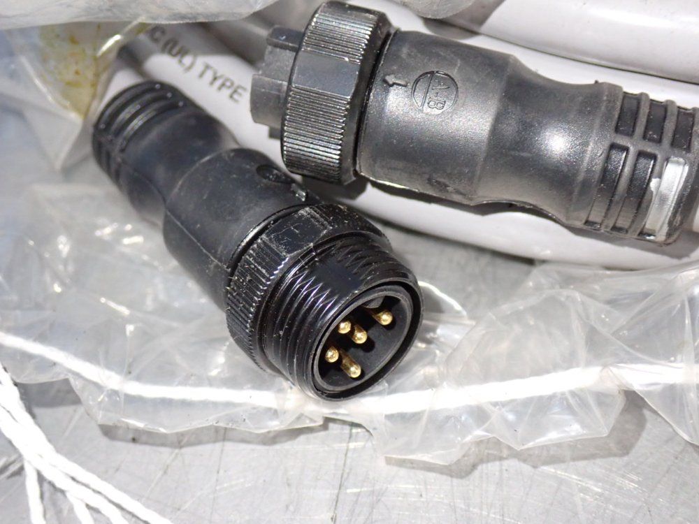 Allen-bradley 10-meter Qd Cordset Mini Straight Cable - 889n-f65gfnm-10