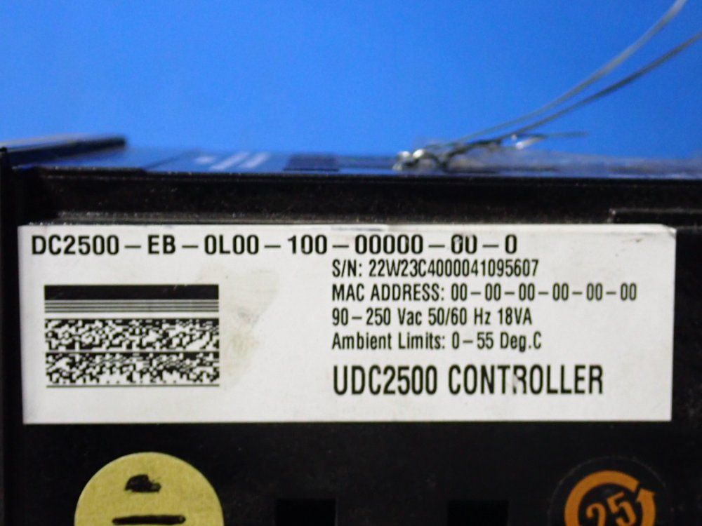 Honeywall Udc2500 Controller - Dc2500-eb-0l00-100-00000-00-0