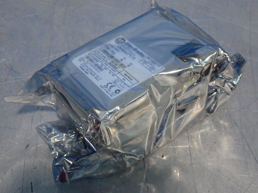 Allen Bradley Compact I/o - 1769-pb2