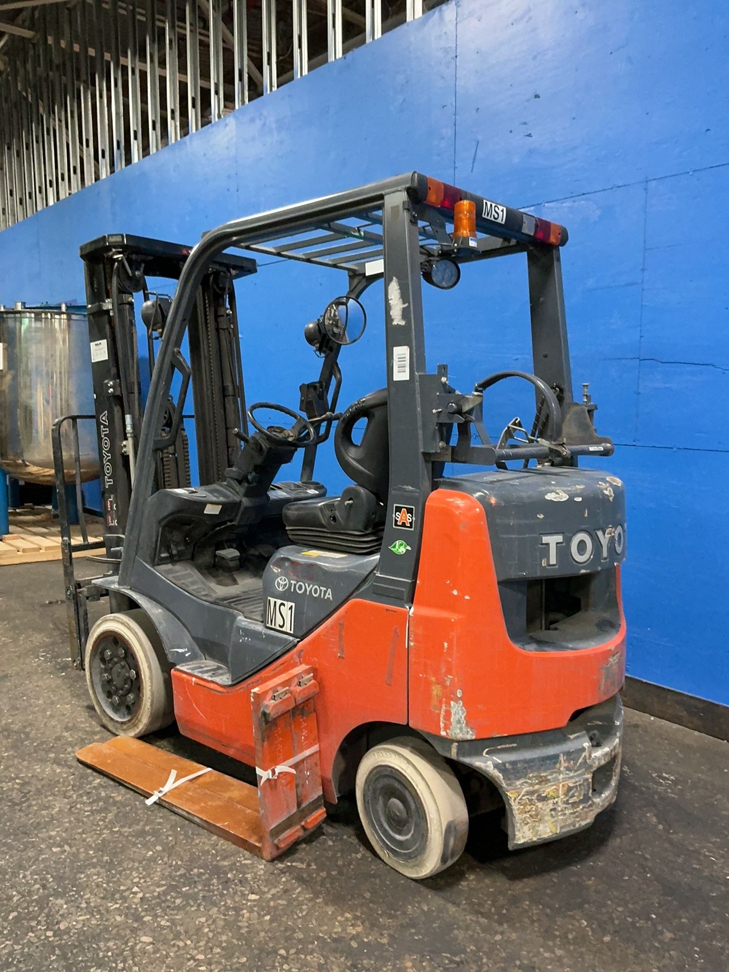 Toyota 3500 Lbs Propane Forklift - 8fgcu20