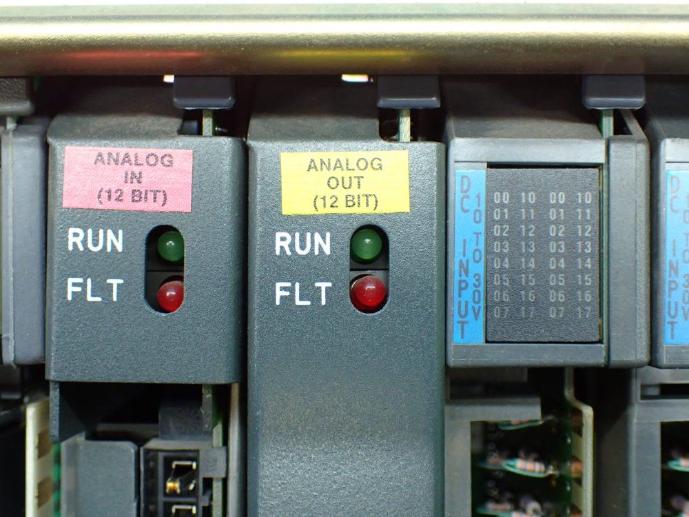 Allen-bradley 16-slot Chassis With I/o Modules - 1771-a4b