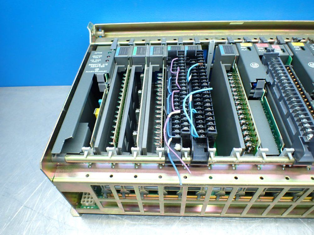 Allen-bradley 16-slot Chassis With I/o Modules - 1771-a4b