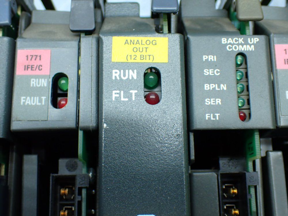 Allen-bradley 16-slot Chassis With I/o Modules - 1771-a4b