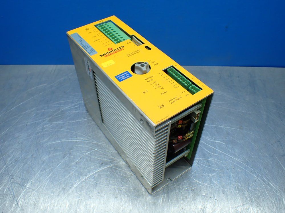 Baumuller Nurnberg Servo Drive - Bug3-35-30-b-002