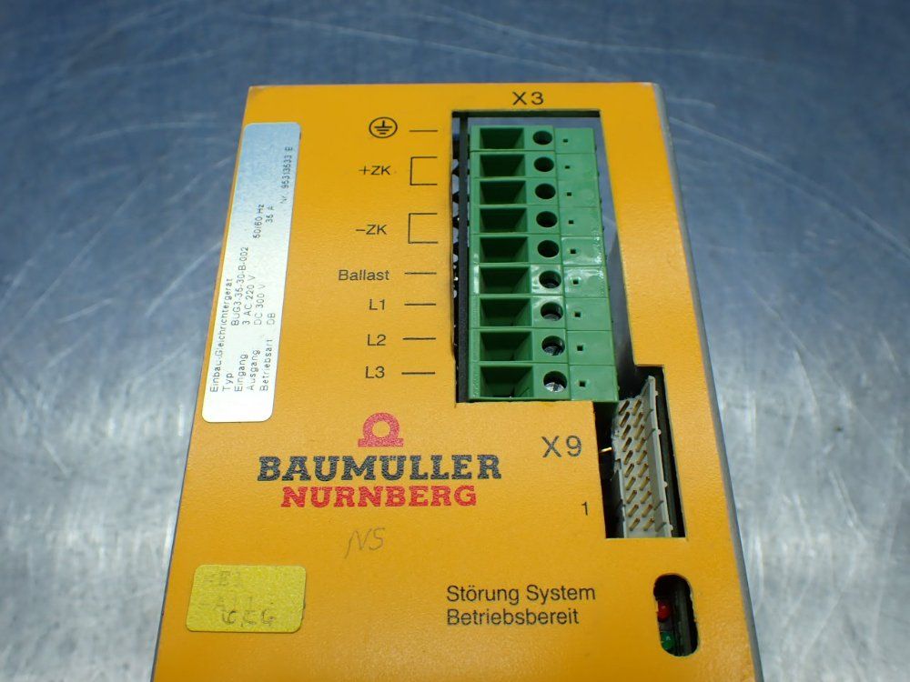 Baumuller Nurnberg Servo Drive - Bug3-35-30-b-002