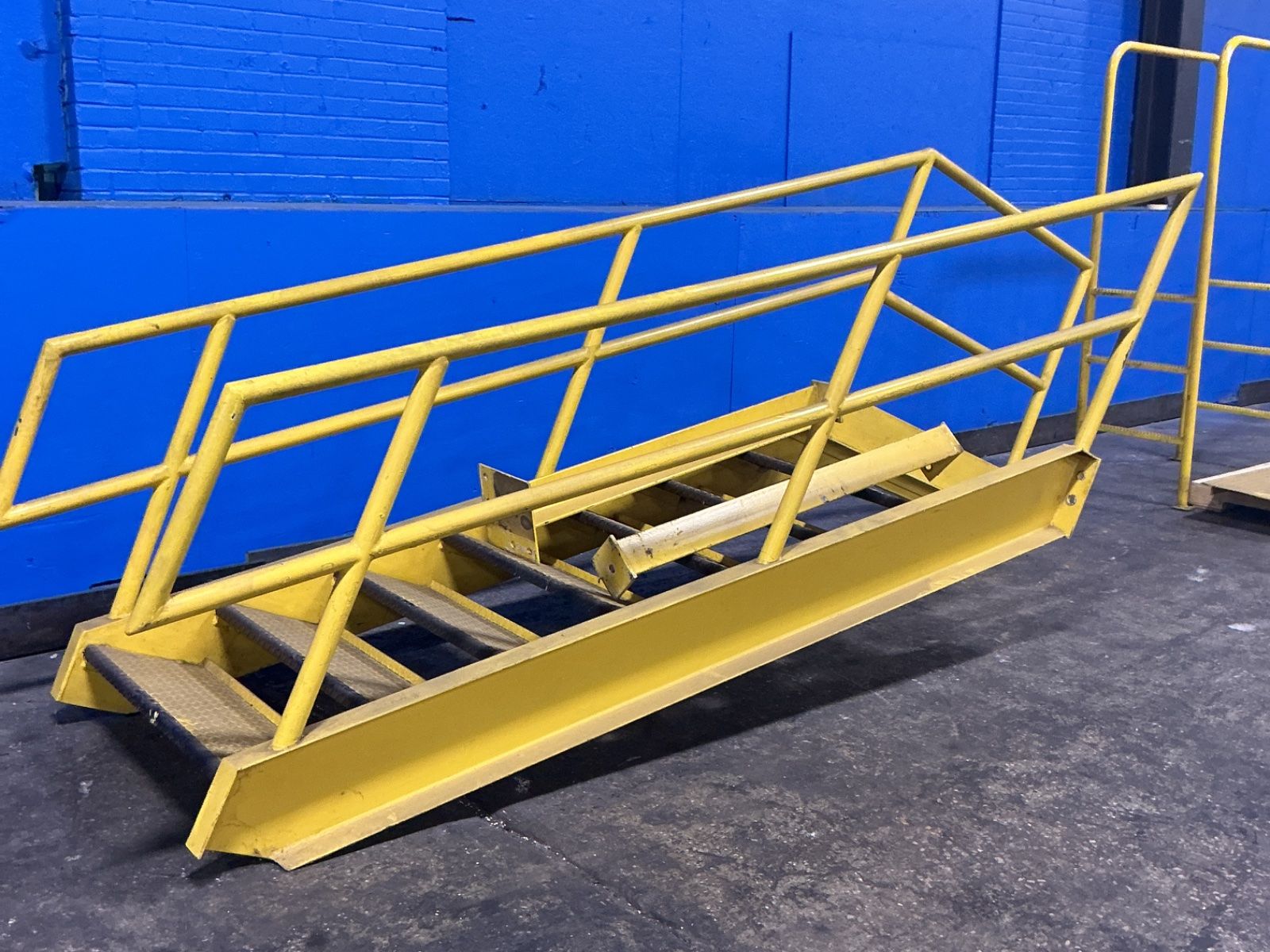 Crossover Stairs