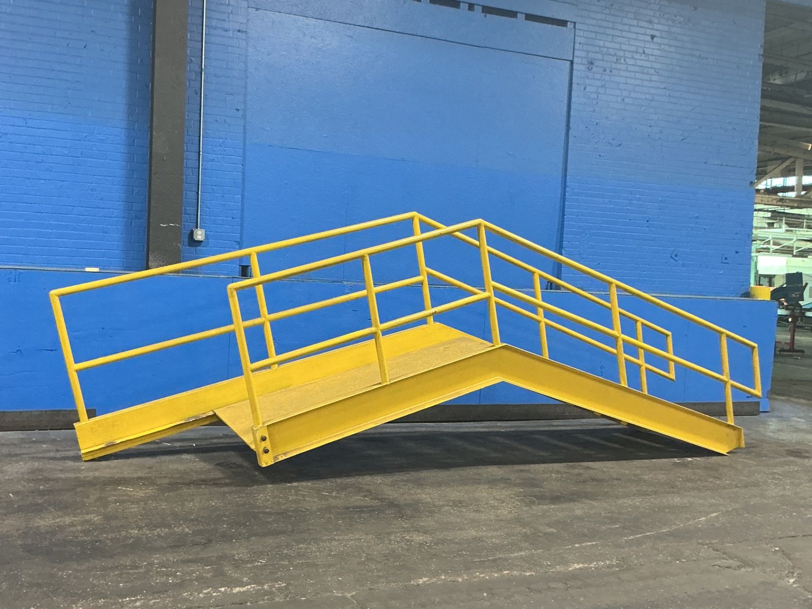 Crossover Stairs