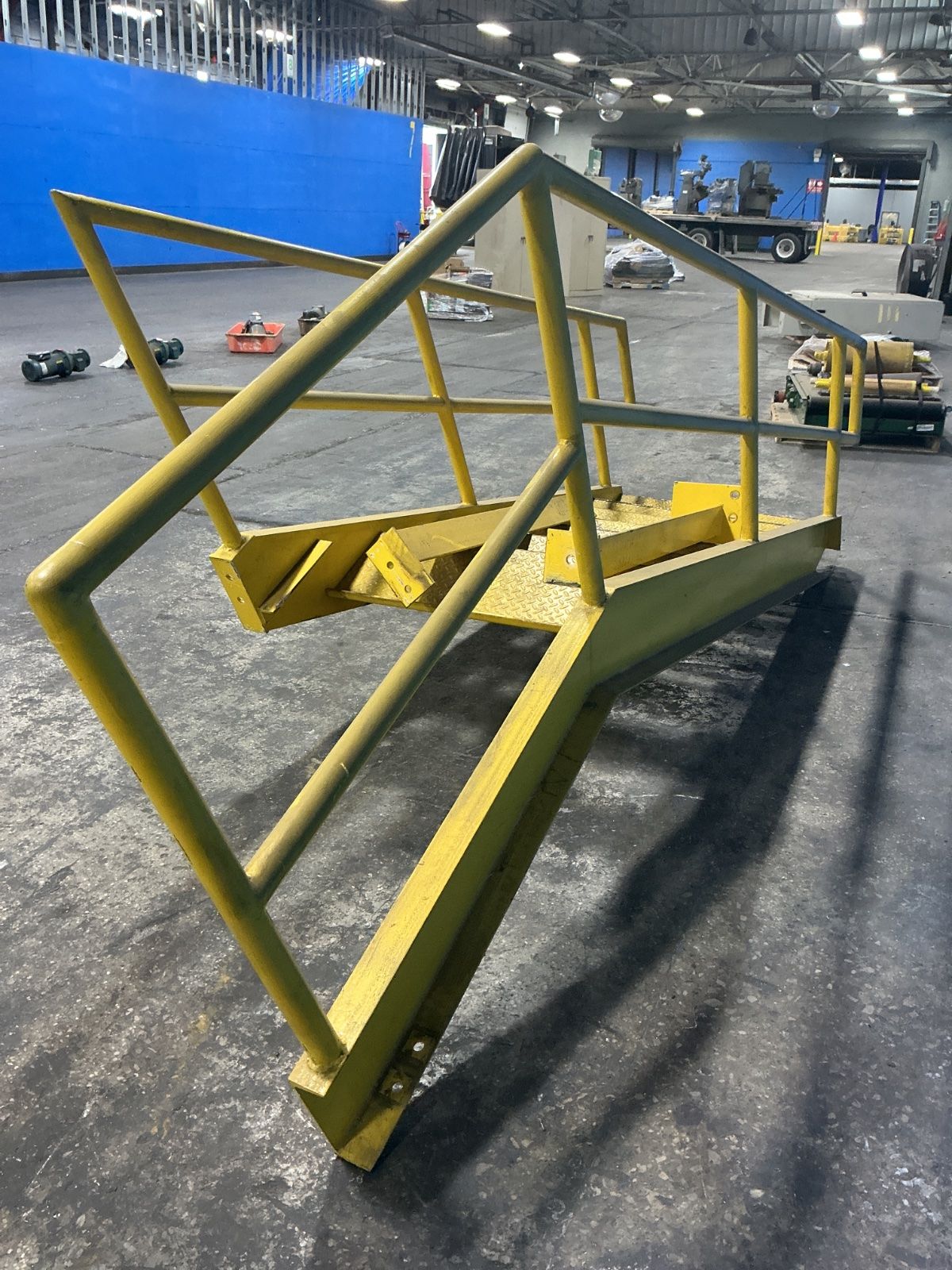 Crossover Stairs