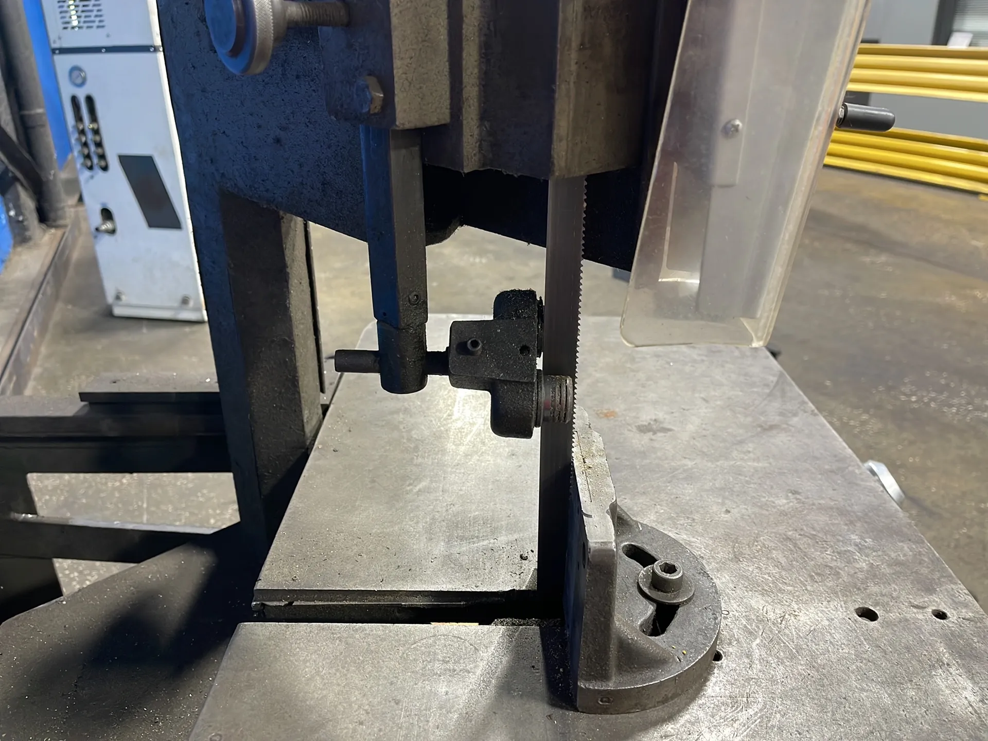 Roll-in 18.5” X 30.5” Vertical Band Saw