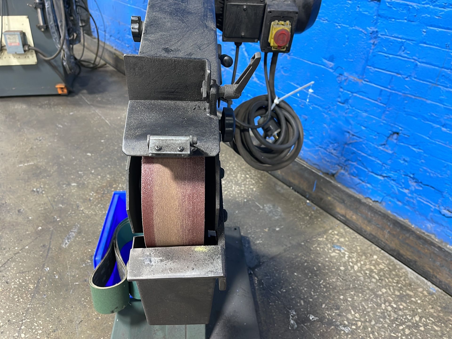 Grizzly Industrial Inc 3” X 79” Metalworking Sander - G0489