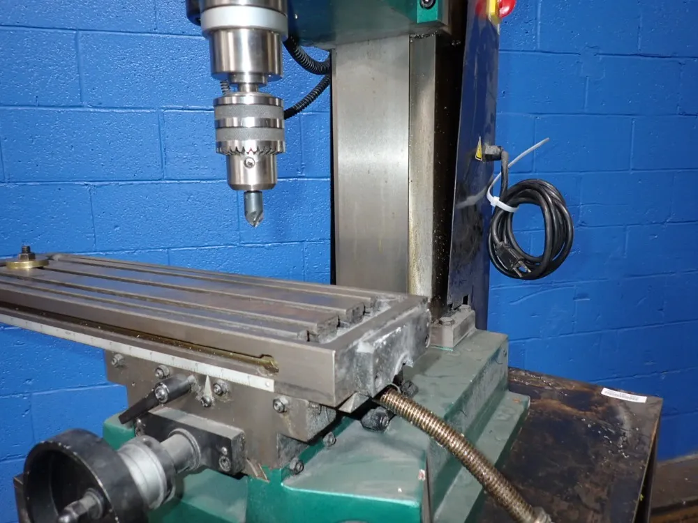 Grizzly Industrial Inc 6-1/4” X 21-5/8” Vertical Mill/drill - G0463