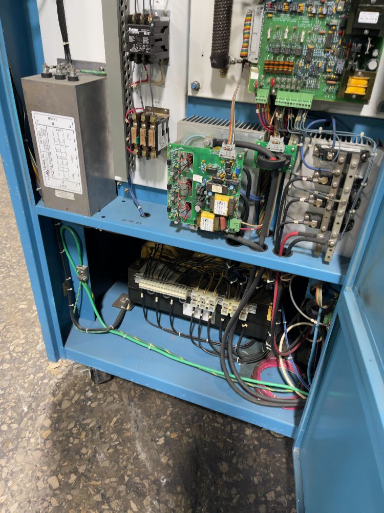 Thermotron Industries 28” X 28” X 30” Chamber Environmental Test Chamber W/ Shaker - Fx-12-chv-5-5