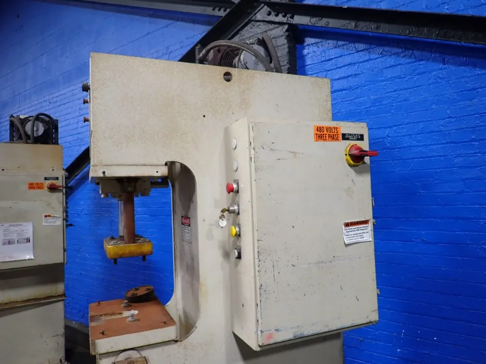 Greenerd 10 Ton Hydraulic Press - Hpb-10