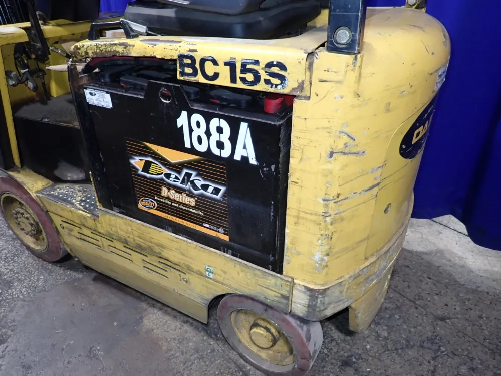 Daewoo 2700 Lbs Electric Forklift - Bc 15s