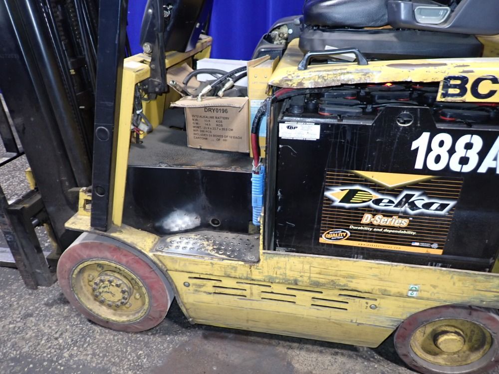 Daewoo 2700 Lbs Electric Forklift - Bc 15s