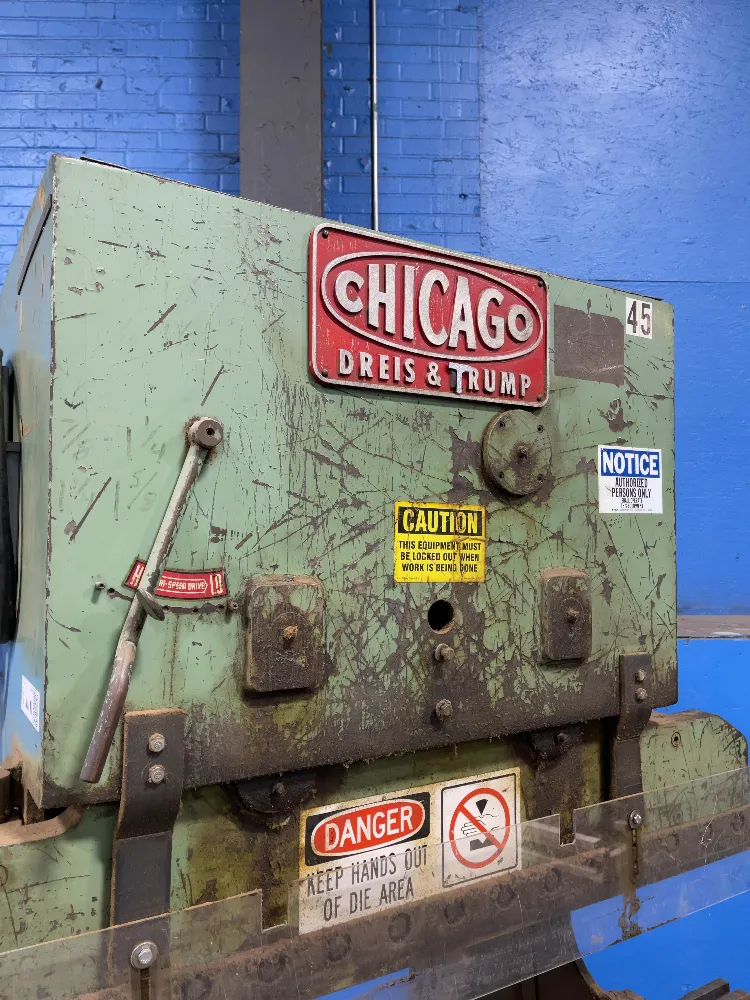 Chicago 11 Tons Press Brake - 131