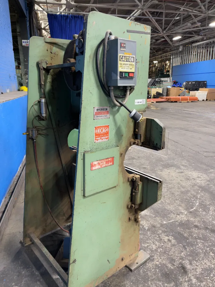 Chicago 11 Tons Press Brake - 131