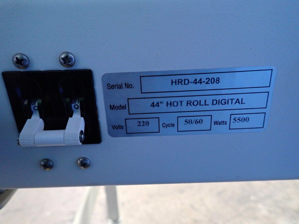 Ledco 44" Laminating Machine - 44 Hot Roll Digital