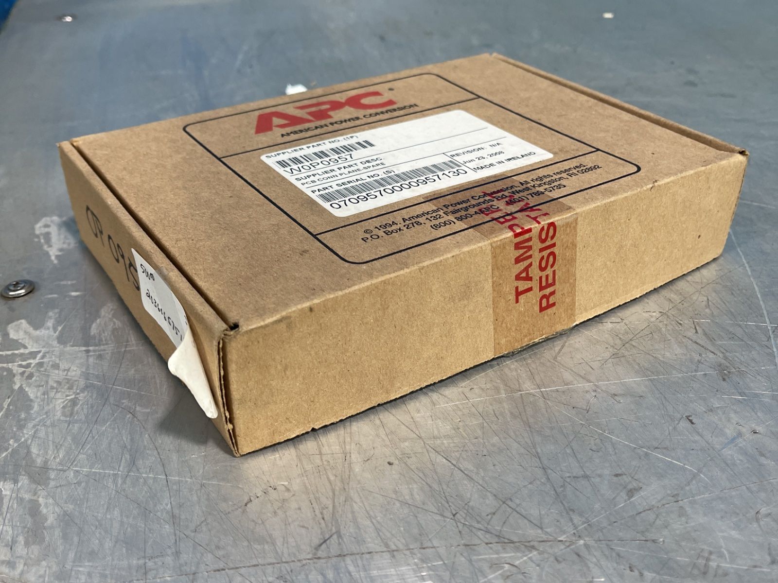American Power Conversion Connection Plane Circuit Board - W0p0957