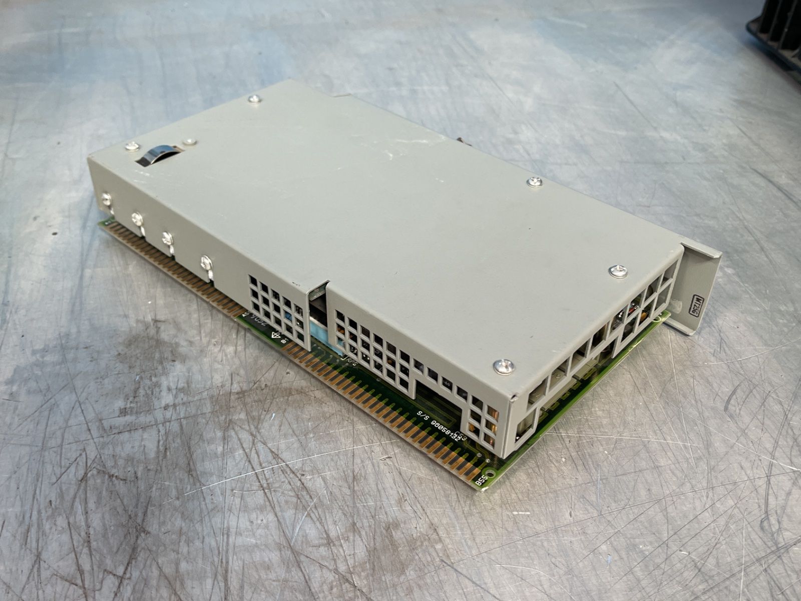 Allen-bradley Mini-plc-2/02 Processor With Power Supply - 1772-lzp D