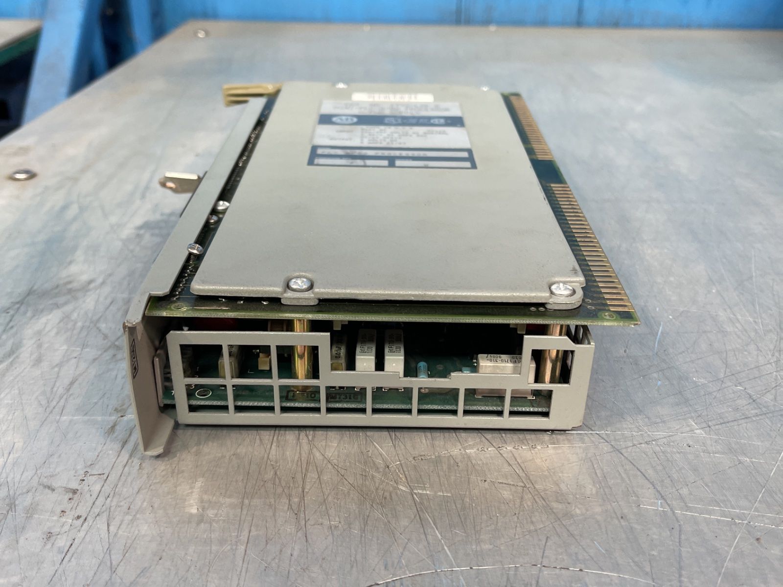 Allen-bradley Mini-plc-2/02 Processor With Power Supply - 1772-lzp D