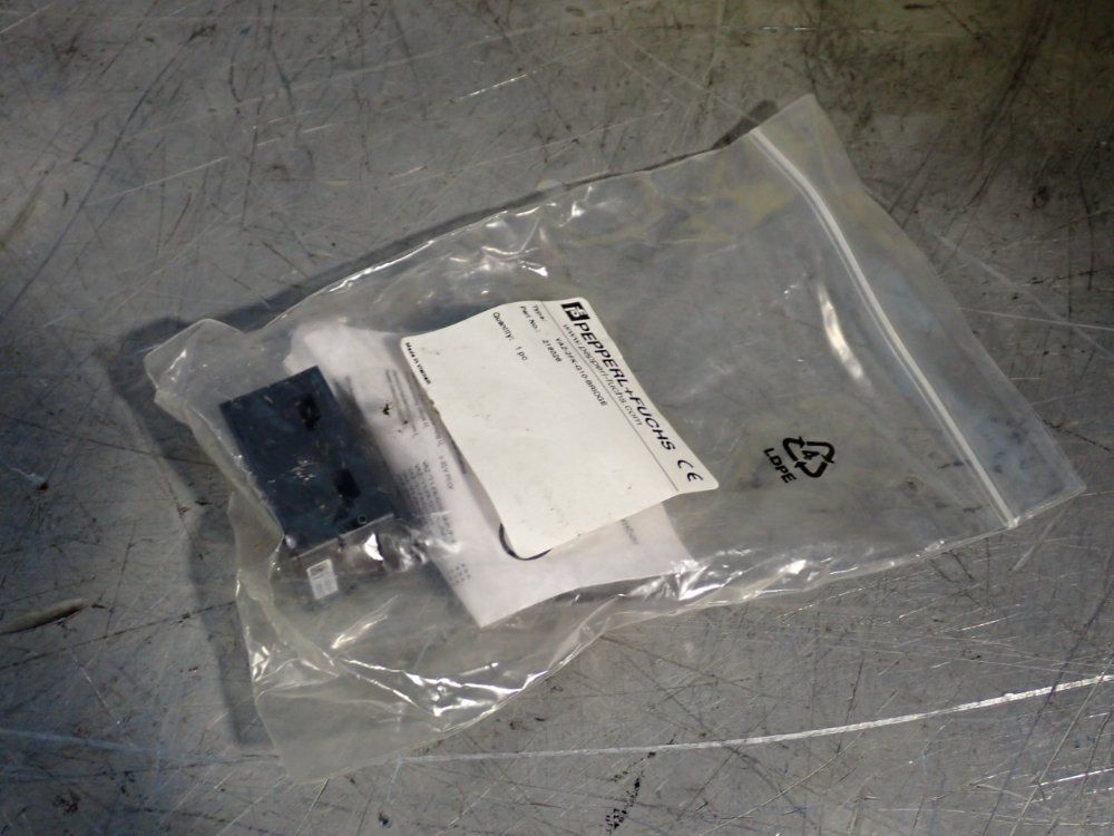 Pepperl And Fuchs Photoelectric Sensor - Vaz-2fk-g10-bridge