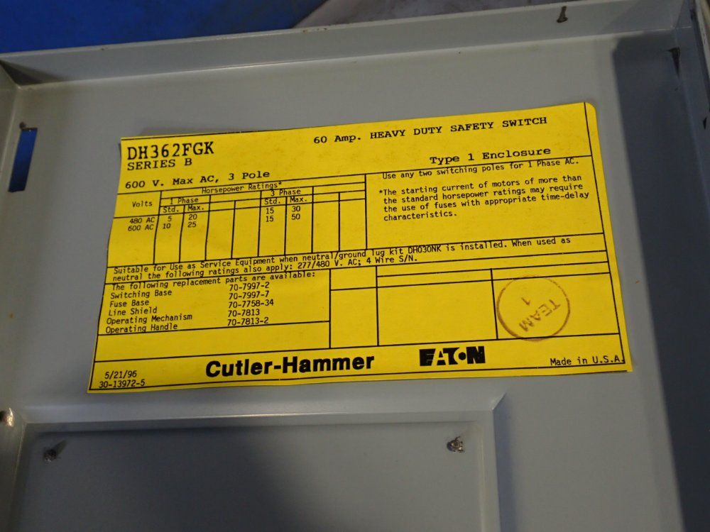 Cutler-hammer 60 Amps Series B Heavy Duty Safety Switch - Dh362fgk