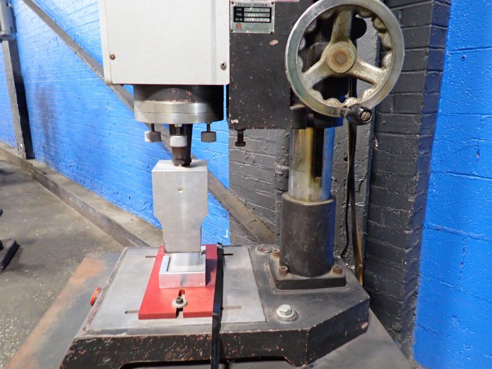 E-yuan Ultrasonic Co. Plastic Ultrasonic Welder - W- 18 -f- 15 C