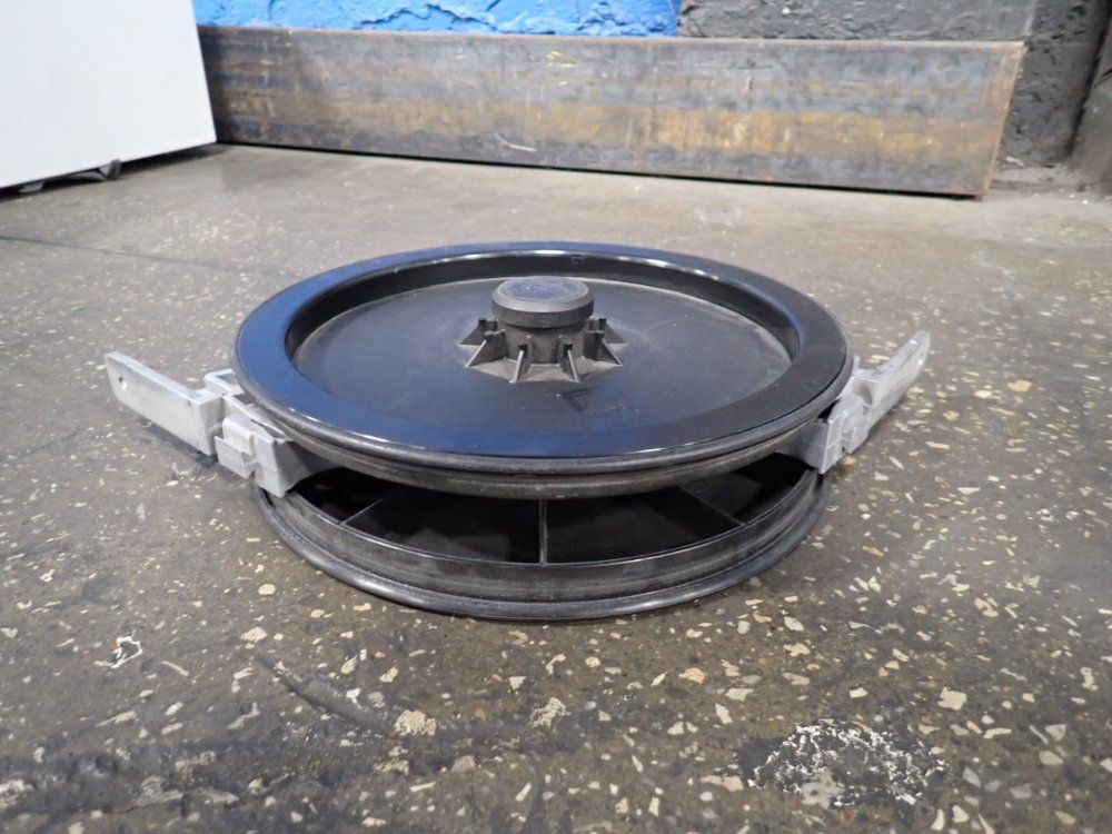 Curved Wheel Assembly